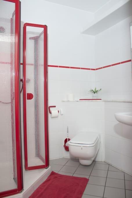 Ferienhaus Schoene Aussicht Ferienwohnung Rot Hemfurth-Edersee Buitenkant foto