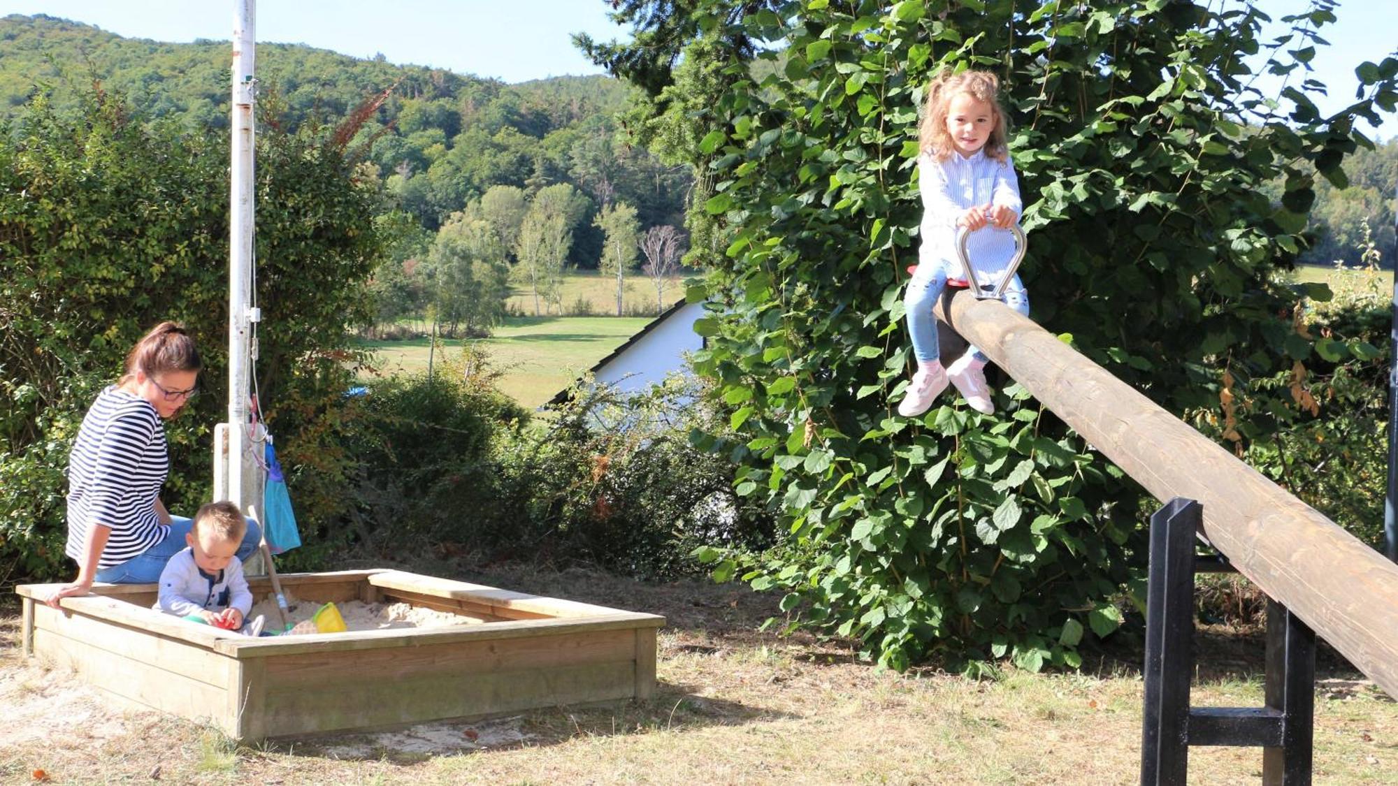 Ferienhaus Schoene Aussicht Ferienwohnung Rot Hemfurth-Edersee Buitenkant foto