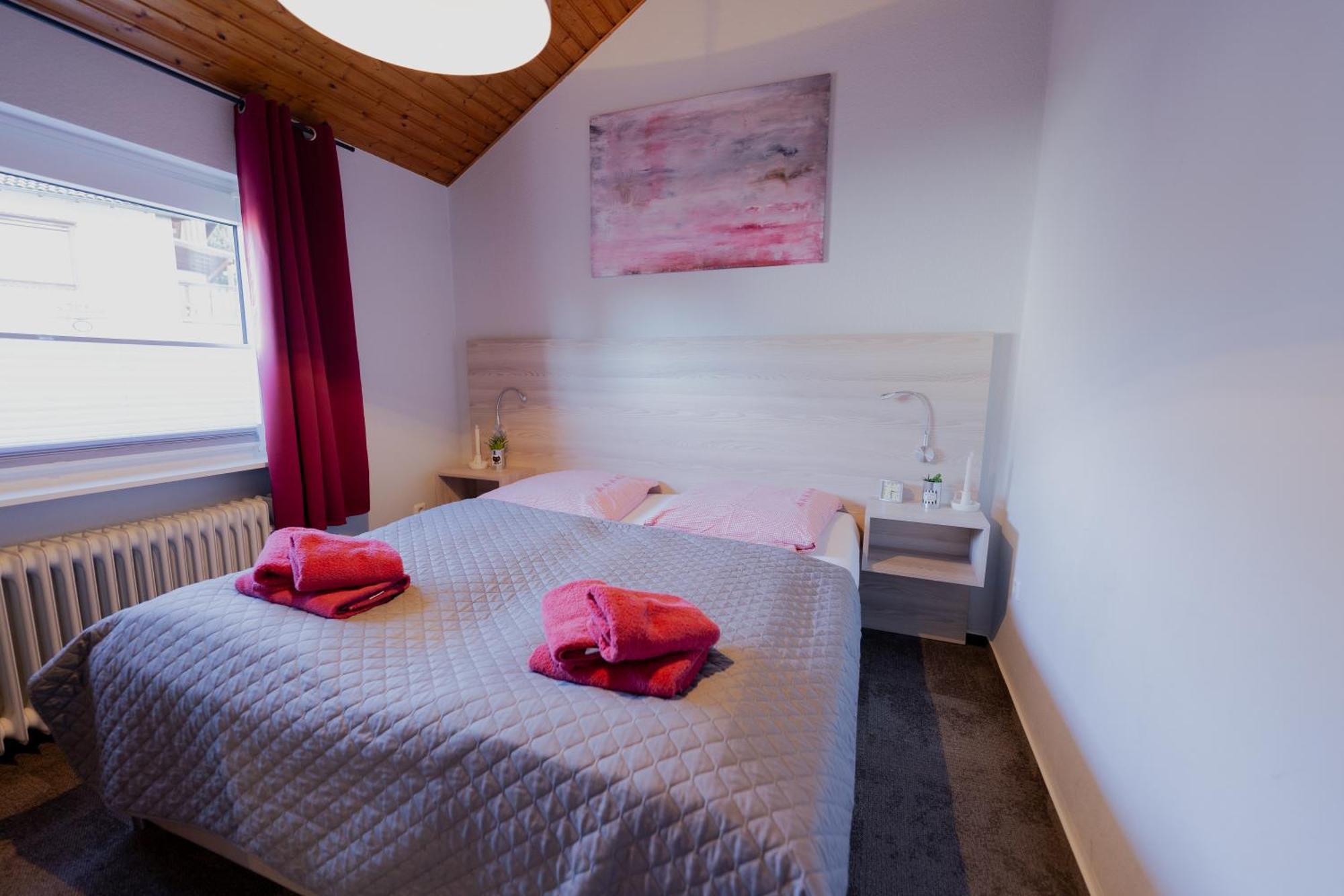 Ferienhaus Schoene Aussicht Ferienwohnung Rot Hemfurth-Edersee Buitenkant foto